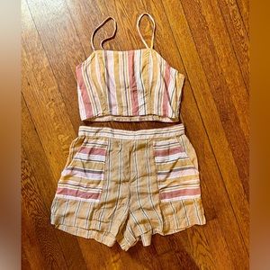 American eagle matching set crop top and flowy shorts